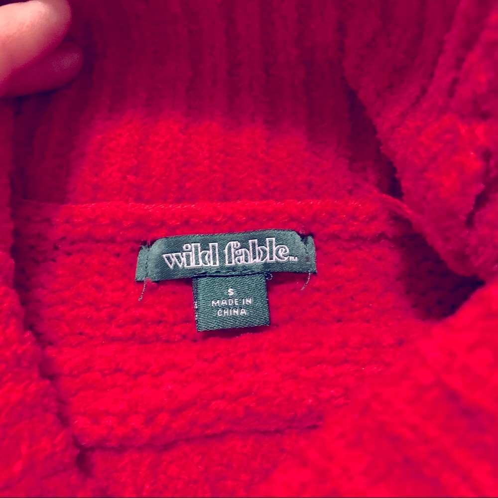 Cropped Sweater - Picture 3 of 3